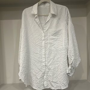 Carly Jean LA white with black pinstripe, button-down tunic. Size medium.